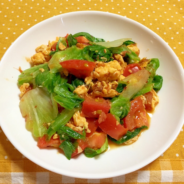 すぐできる レタスとトマトと卵の麺つゆおかか炒め レシピ 作り方 By ぽよっちぷーちゃん 楽天レシピ